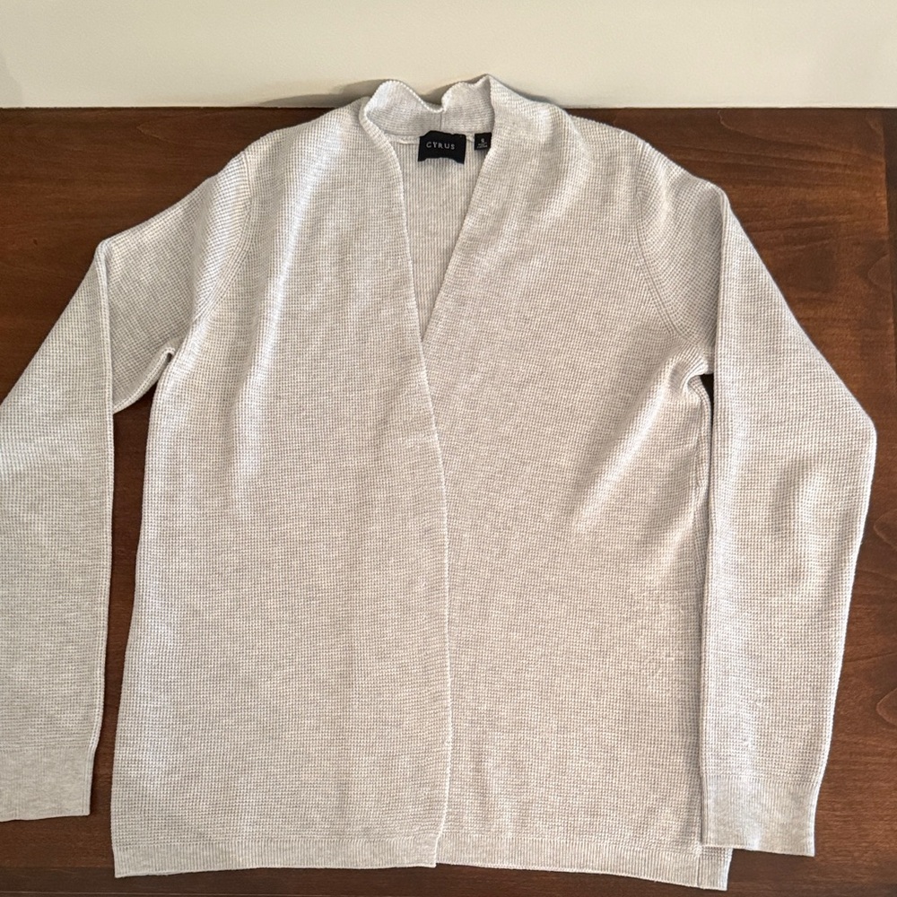 Cyrus Women's Light Gray Open Cardigan